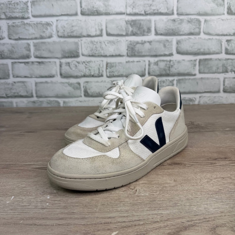 Veja V-10 Mesh Suede Low Top Sneakers US 9